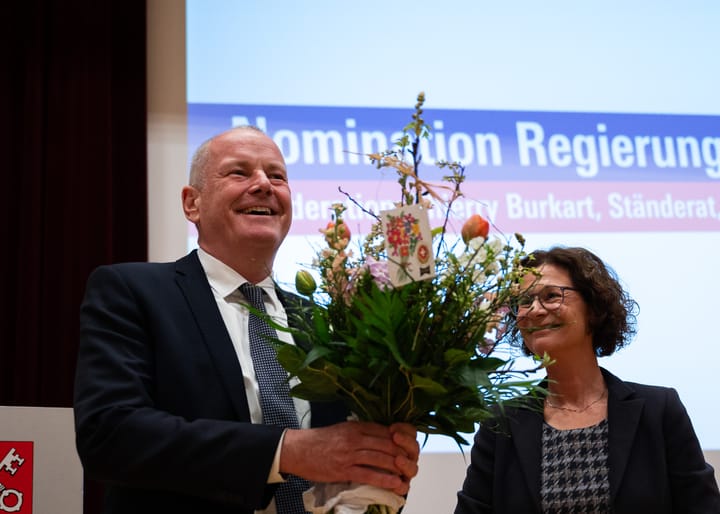 FDP-Parteitag lehnt den  "Mantelerlass" deutlich ab und nominiert Stephan Attiger für eine weitere Amtsperiode