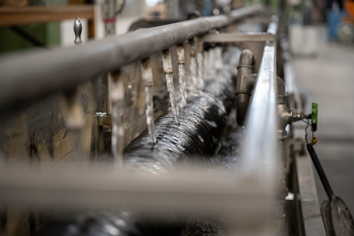 Produktionsstart in den USA: BRUGG Pipes stellt erstes Rohrsystem her