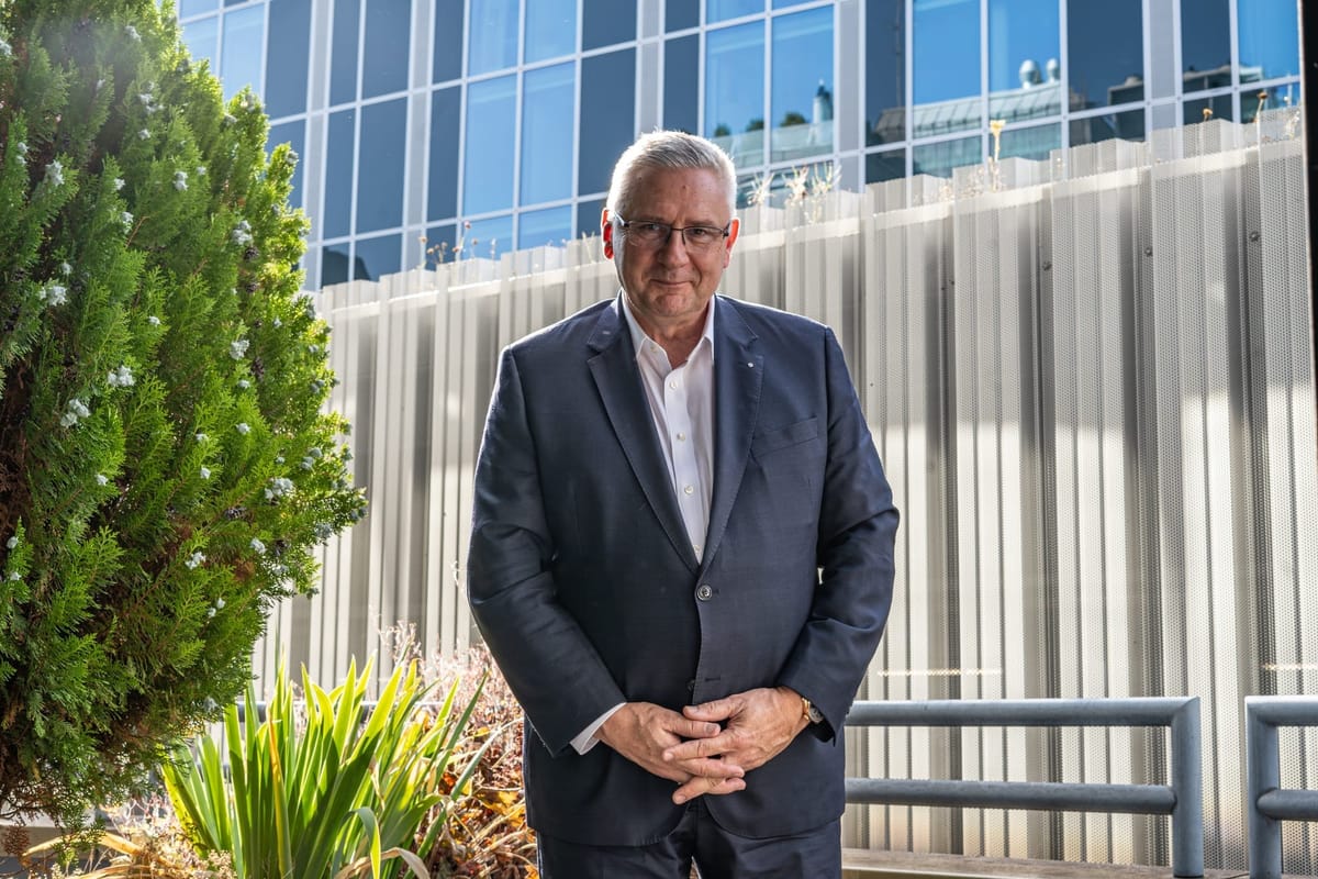 Andreas Glarner will PK-Beiträge des Bundespersonals den KMU der Privatwirtschaft anpassen - wie antwortet "Bern"?