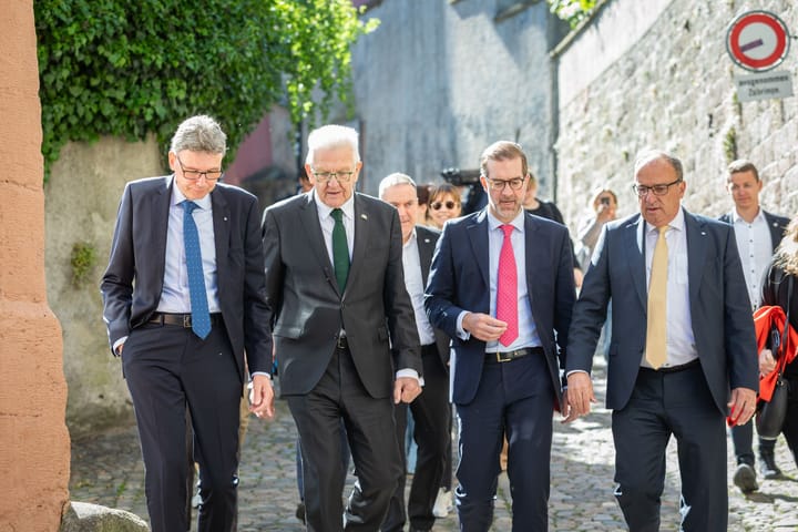 Winfried Kretschmann mit Dieter Egli und Markus Dieth an Oberrheinkonferenz