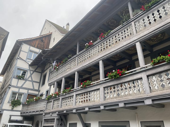 Eigenmietwert-Abschaffung und E-ID - Was sagt die Aargauer Regierung zu den beiden Abstimmungsvorlagen?