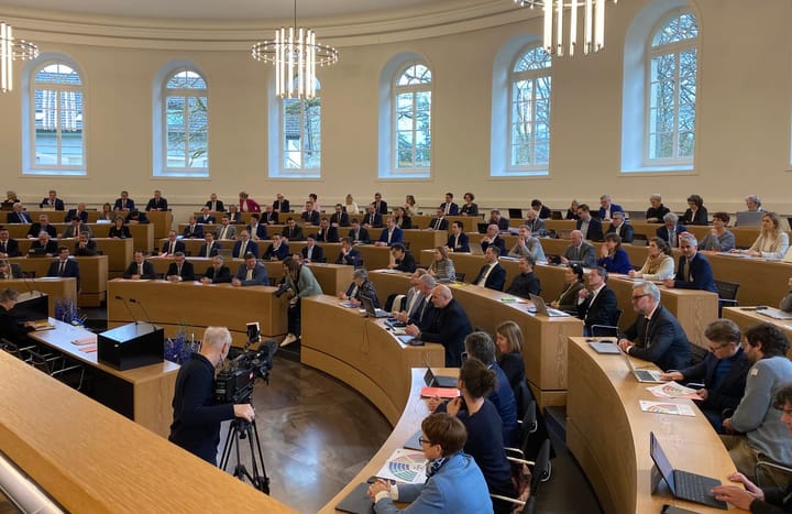 Staatsrechnung 2024: Linke will investieren, Rechte will Steuern senken - Überschuss von  144 Mio. geht in Ausgleichsreserve