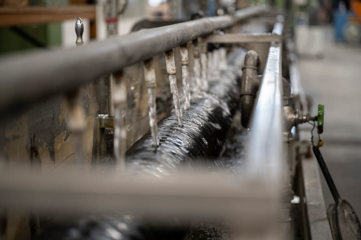 Produktionsstart in den USA: BRUGG Pipes stellt erstes Rohrsystem her