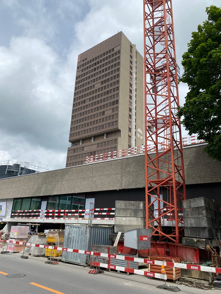 Telli-Hochhaus-Brandschutzsanierung: Finanzverwaltung arbeitet vier Monate ausserhalb