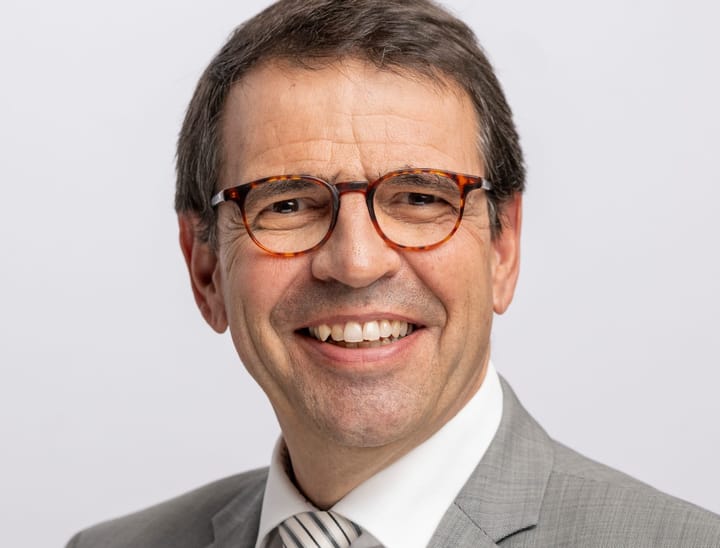 Flugplatz Kägiswil nur noch für die Rega? - Bundesrat prüft Varianten, lehnt aber Vorstoss von Matthias Jauslin ab