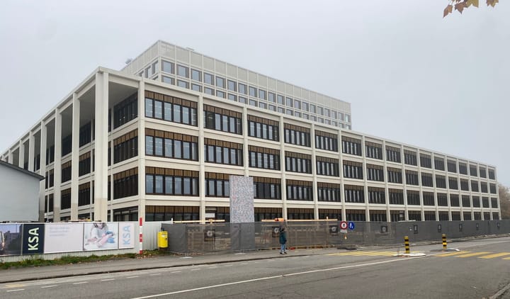 Vorstoss zu Aargauer Kantonsspitälern: nur noch maximal 500 000 Franken für Chefärzte?