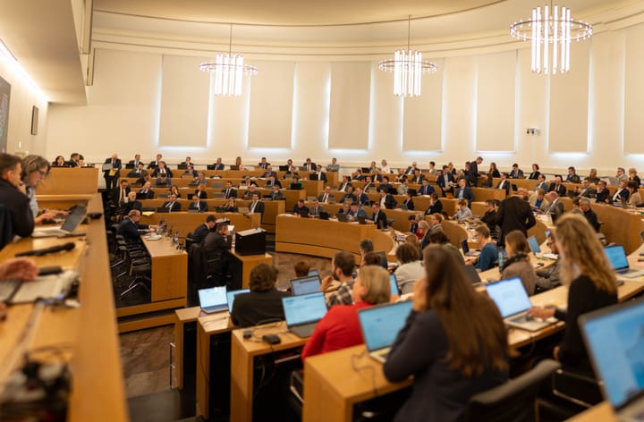 Bildungsdirektorin warnt vor Bildungsinitiative als "Wolf im Schafspelz" - Grosser Rat entscheidet